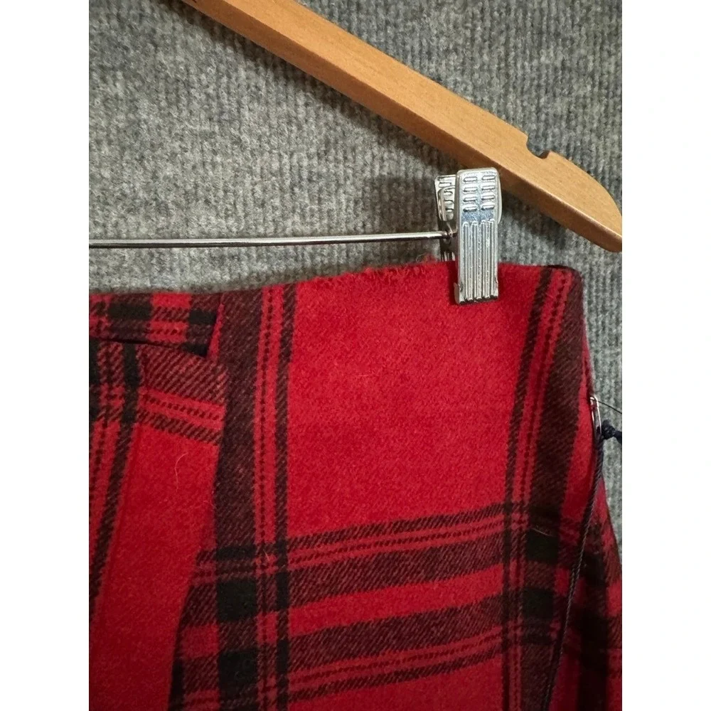 NWT BRITISH KHAkI Red Black Plaid Wrap Mini Skirt Size 8 - Picture 9 of 10